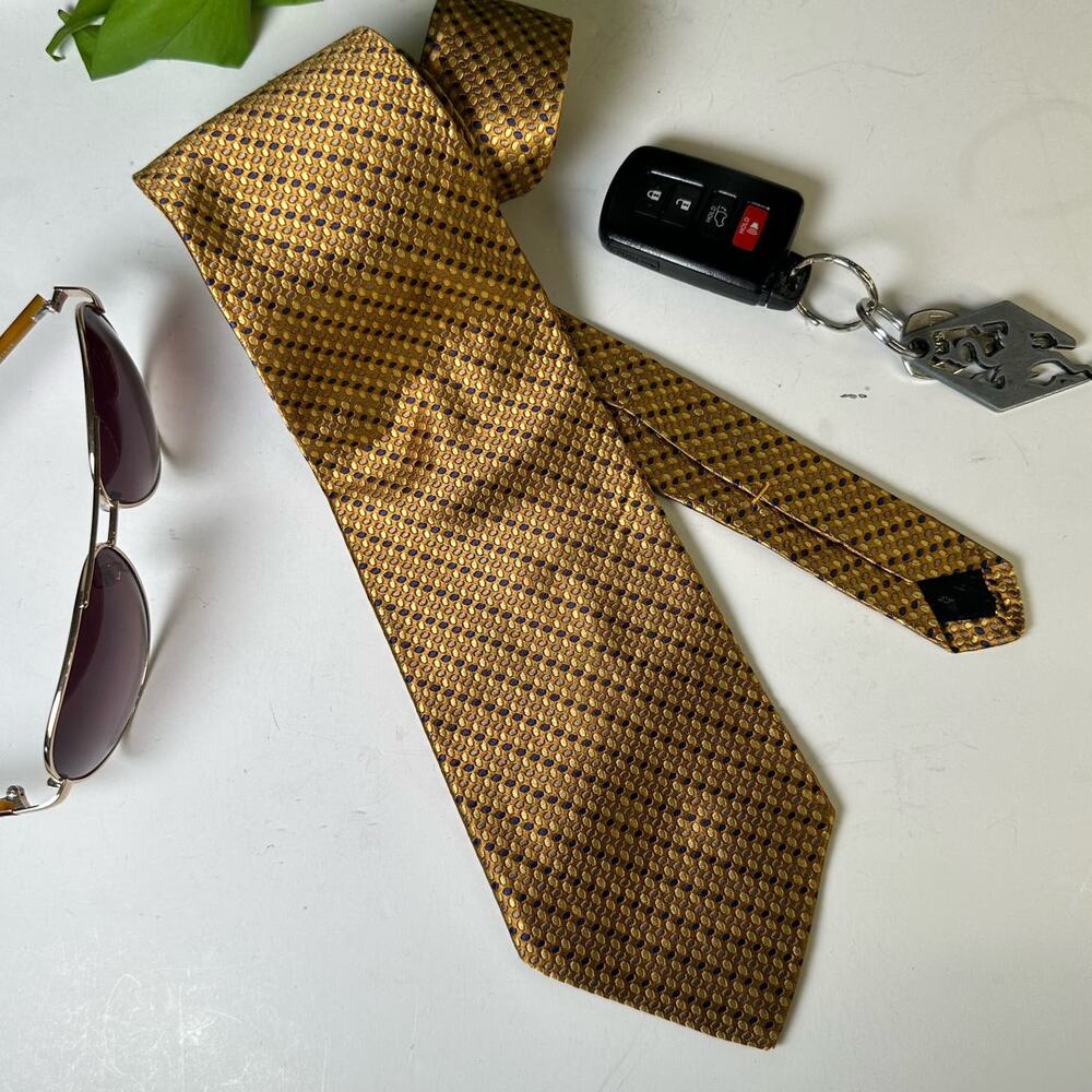 Vintage Innocenti Oro Gold Silk Tie Tailored by Tom James 3.7" Wide